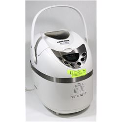 BLACK AND DECKER ALL-IN-ONE BREAD MAKER B2250