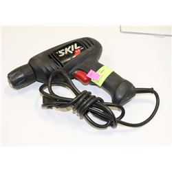 SKIL 3/8 DRILL