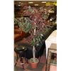 Image 1 : 6' ARTIFICIAL TREE