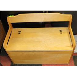CHILDRENS WOOD STORAGE BENCH