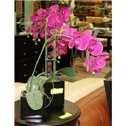 PAIR OF SHOWHOME ARTIFICIAL FLOWERS