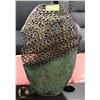 Image 1 : ORNATE METAL FLOWER HOLDER