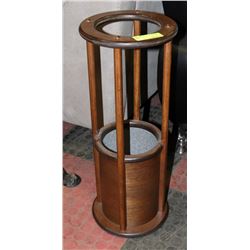 ESTATE UMBRELLA STAND