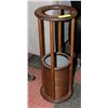 Image 1 : ESTATE UMBRELLA STAND