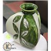 Image 1 : CRACKLED TRIANGULAR HANDMADE CERAMIC POT BY PEL