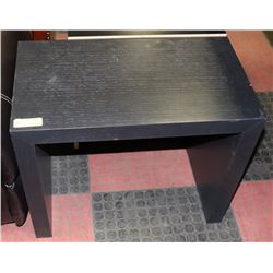 SHOWHOME BLACK TONE END TABLE
