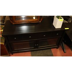 SHOWHOME BLACK TV ENTERTAINMENT STAND