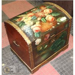 LARGE DECORATIVE WOOD/BRASS STORAGE TRUNK -