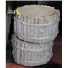 Image 1 : LOT OF 2 CONCRETE FLOWER POTS 11" WIDE NEW