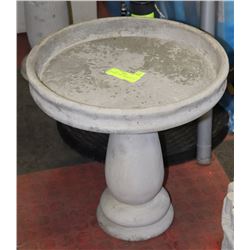 CONCRETE 2 PIECE BIRDBATH 14" X 14"