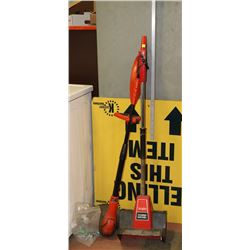 TORO POWER SHOVEL SOLD WITH B&D GRASS TRIMMER