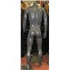 Image 2 : FULL SIZE MALE MANNEQUIN