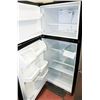 Image 2 : WHIRLPOOL TOP MOUNT FRIDGE