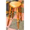 Image 1 : WOOD AND BRASS BAR STOOL