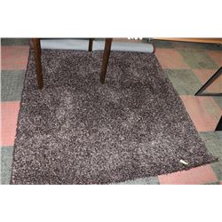 SHOWHOME 5 X 8 AREA CARPET