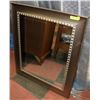 Image 1 : 29 X 35 MIRROR, BEVELLED