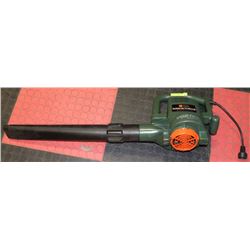 BLACK & DECKER FLOOR VAC NO ACCESSORIES