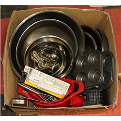 LARGE BOX W/BAKING ACCESSORIES INCL.