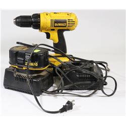 DEWALT 18 VOLT CORDLESS DRILL WITH CHARGERS AND