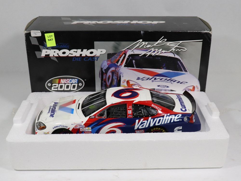 NASCAR 2000 118 SCALE DIE CAST CAR