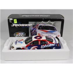 PROSHOP NASCAR 2000 1:18 SCALE DIE CAST CAR
