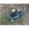 Image 1 : Portable air compressor