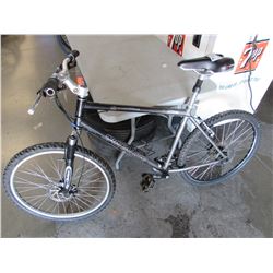 GREY SPECIALIZED MOUNTAIN BIKE