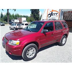 I1 --  2006 FORD ESCAPE LTD  , Red , 228549  KM's