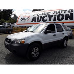 P1 --  2007 FORD ESCAPE XLS , White , 234802  KM's