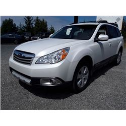 J3 --  2011 SUBARU OUTBACK PREMIUM , White , 130742  KM's