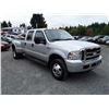 Image 2 : G2 --  2005 FORD F350 CREW CAB , Silver , 175937  KM's