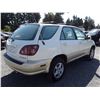 Image 3 : A12A --  2000 LEXUS RX 300 , White , 226328  Miles "NO RESERVE"