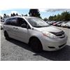 Image 2 : D1 --  2006 TOYOTA SIENNA CE , Silver , 174576  KM's