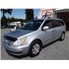 Image 1 : A4 --  2007 HYUNDAI ENTOURAGE GLS , Grey , 197852  KM's "NO RESERVE"