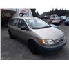 Image 2 : G5 --  2003 TOYOTA SIENNA CE , Brown , 212408  KM's