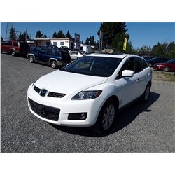 D1 --  2008 MAZDA CX-7 , White , 204227  KM's