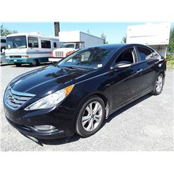 E5 --  2011 HYUNDAI SONATA SE , Black , 204357  KM's