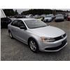Image 2 : D5 --  2013 VW JETTA , Grey , 99503  KM's