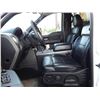Image 7 : G1 --  2005 FORD F150 LARIAT PICKUP, WHITE, 175,779 KMS