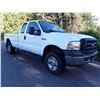 Image 2 : G6 --  2006 FORD F250 , White , 202840  KM's