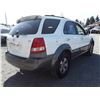 Image 3 : N1 --  2005 KIA SORENTO  , White , 241463  KM's
