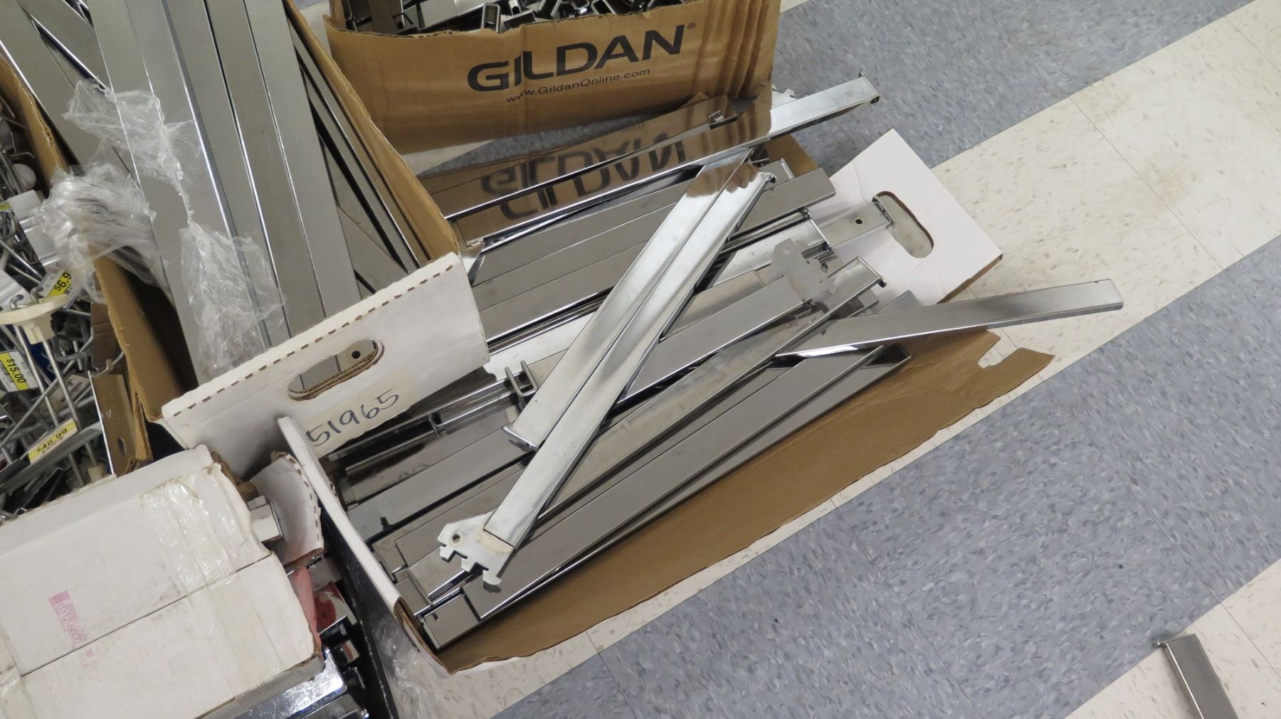 Multiple Boxes Metal Wire Rack Parts, Rails, Connectors, etc - Oahu ...