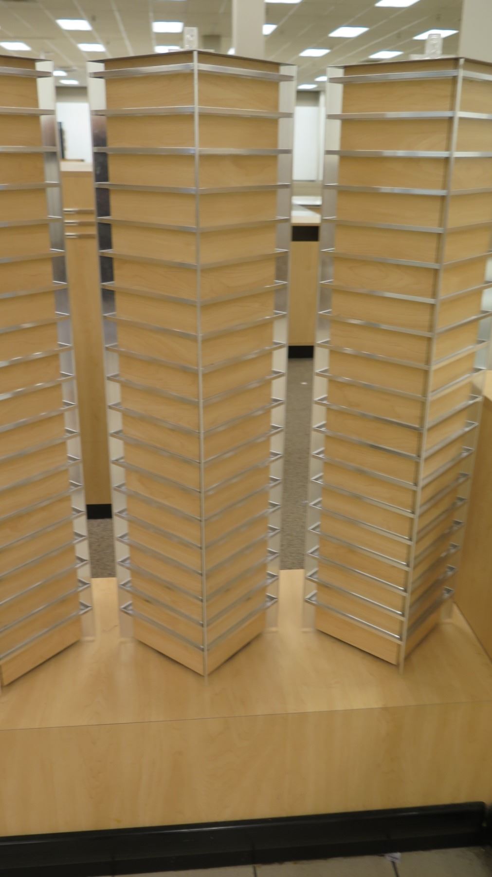 6 Mounted Rotating Slatwall Panel Wood & Chrome Small Display Racks