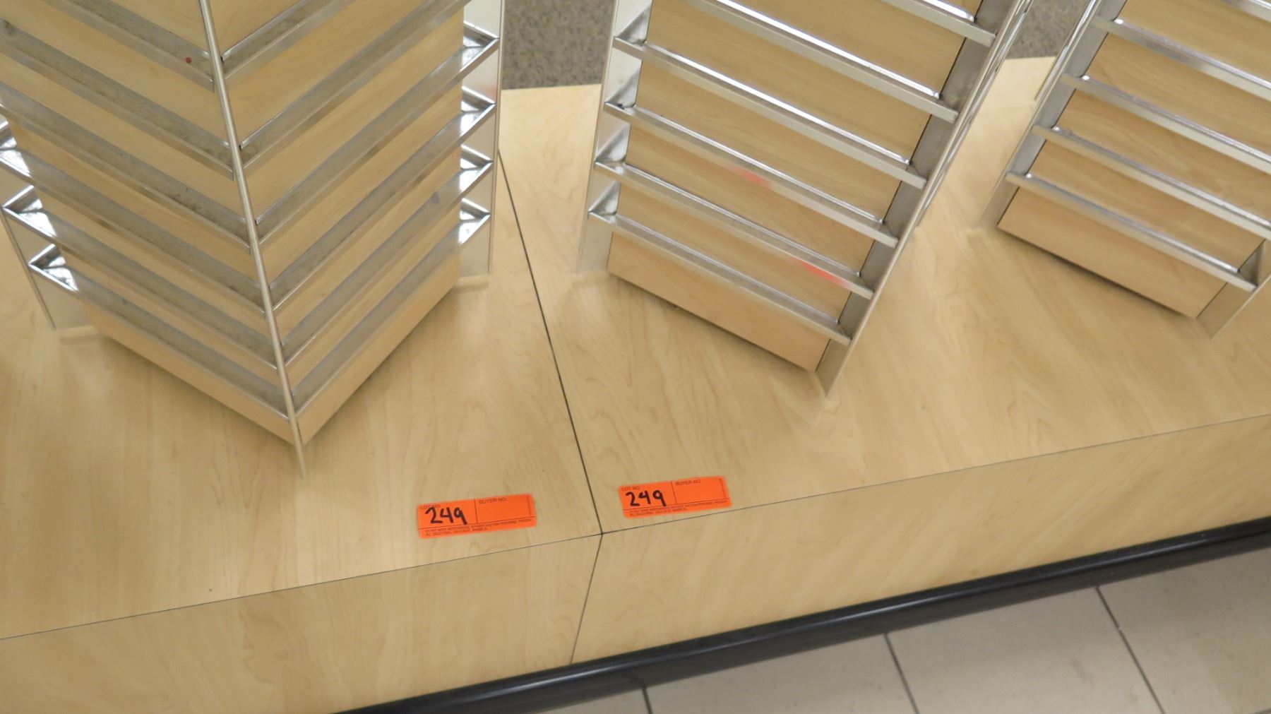 6 Mounted Rotating Slatwall Panel Wood & Chrome Small Display Racks