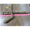 Image 8 : 1 SAW BLADE WITH HANDLE (47" X 4")