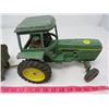 Image 2 : TOY TRACTOR (JOHN DEERE) *VINTAGE*