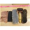 Image 5 : SHOE SHINE KIT (INCLUDES ASSORTED SHOE SHINE SUPPLIES)