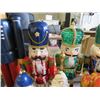 Image 6 : LOT OF ASSORTED CHRISTMAS DECORATIONS (VARIOUS SIZES)