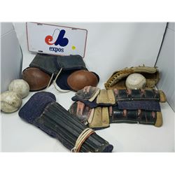 LOT OF SPORTS EQUIPMENT (2 PAIRS OF SHINPADS 3 BALLS, GLOVE ETC…)