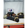 Image 3 : LOT OF SPORTS EQUIPMENT (2 PAIRS OF SHINPADS 3 BALLS, GLOVE ETC…)
